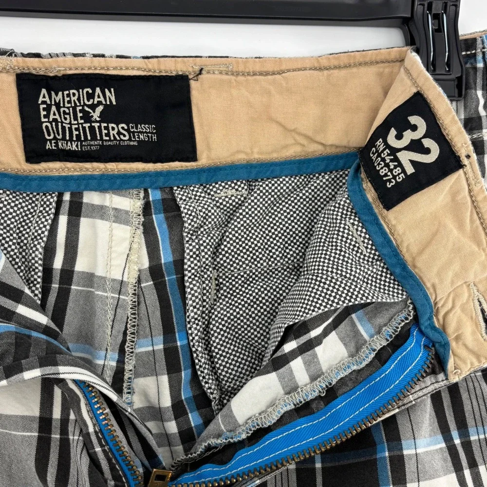 American Eagle Mens Plaid Shorts 32 Black Blue White Classic Length Cotton Y2K